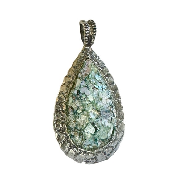 Vintage iridescent shell large pendant! - Picture 2 of 10